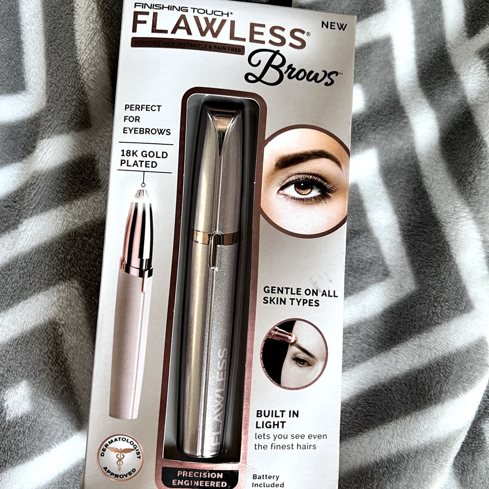 NIB Flawless Brows